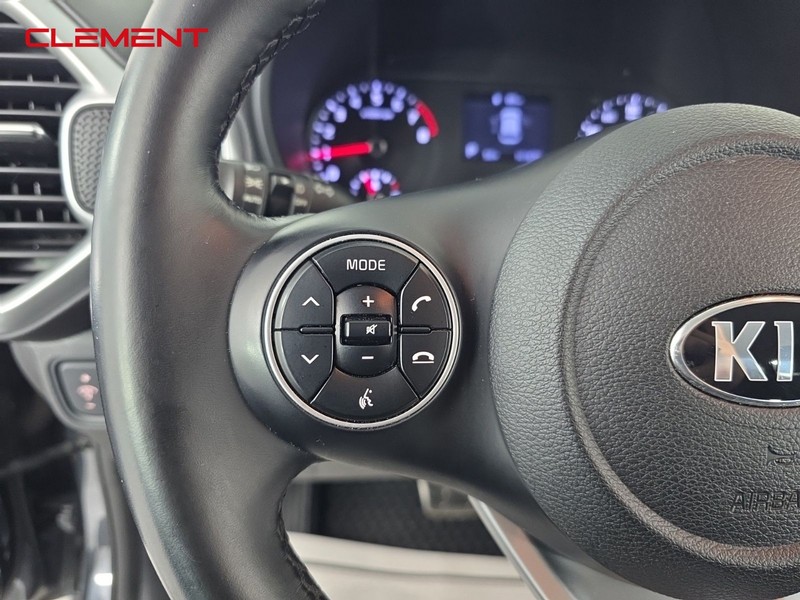 Kia Soul Vehicle Full-screen Gallery Image 13