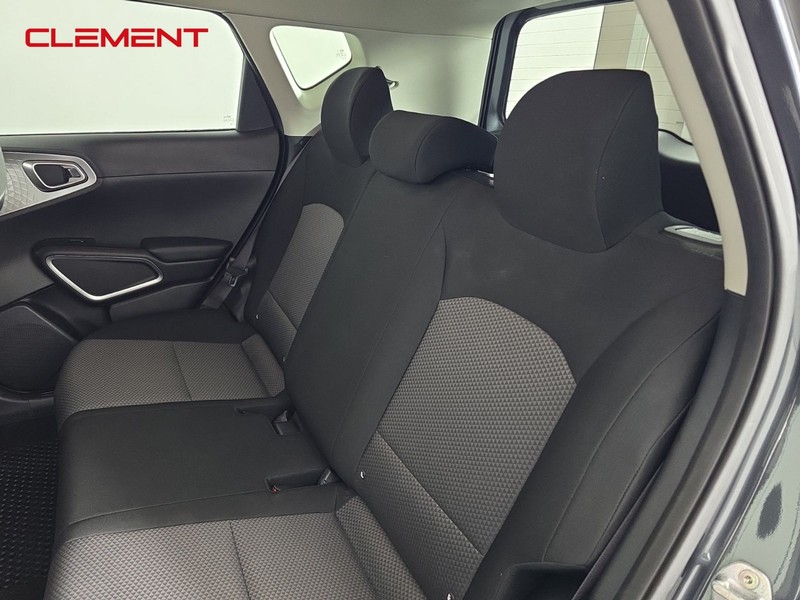 Kia Soul Vehicle Full-screen Gallery Image 27