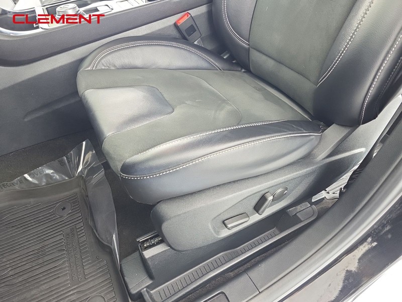 Ford Edge Vehicle Full-screen Gallery Image 27