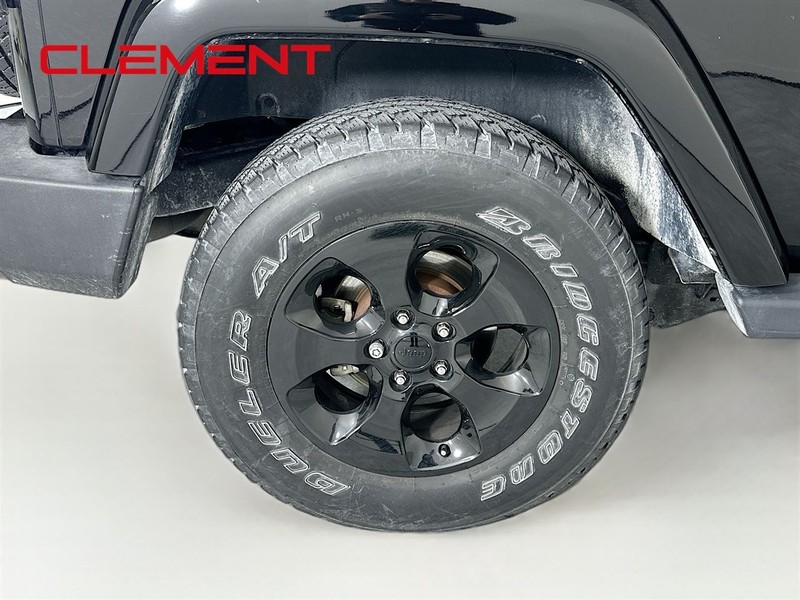 Jeep Wrangler JK Vehicle Full-screen Gallery Image 30