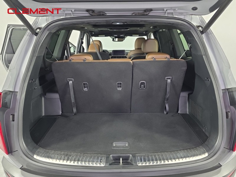 Kia Telluride Vehicle Full-screen Gallery Image 10