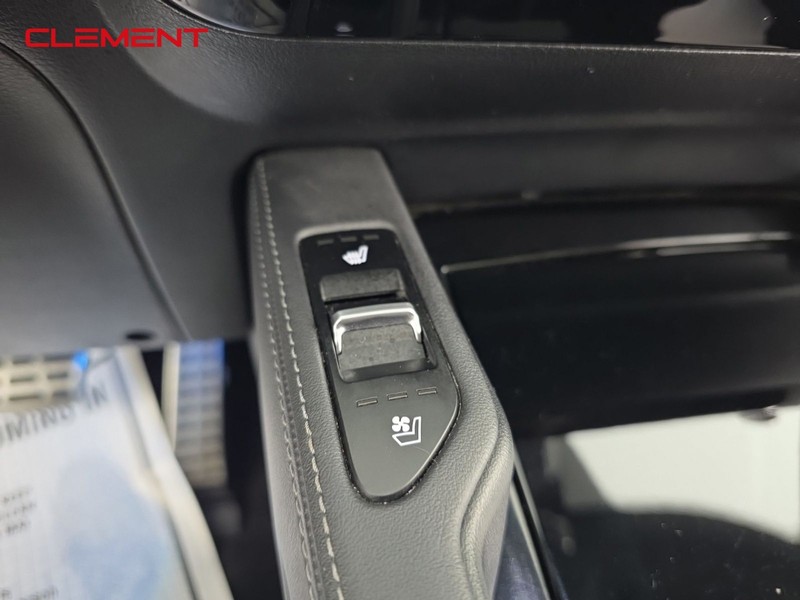 Kia Telluride Vehicle Full-screen Gallery Image 22