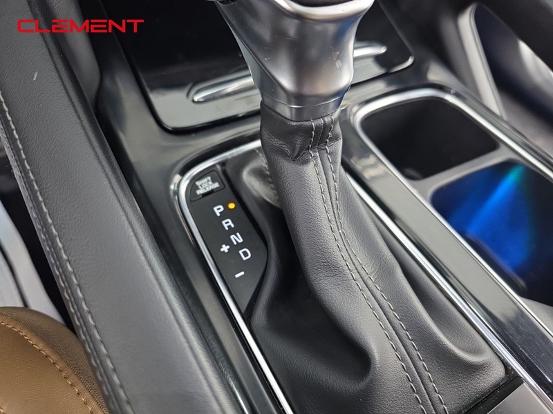 Kia Telluride Vehicle Full-screen Gallery Image 24