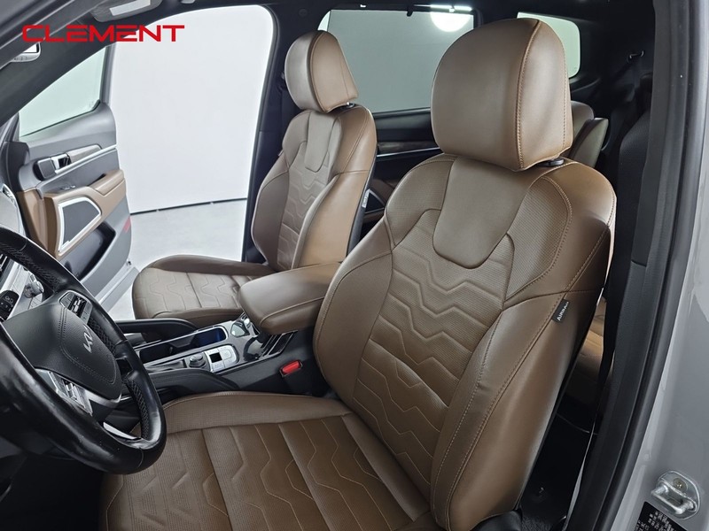 Kia Telluride Vehicle Full-screen Gallery Image 30