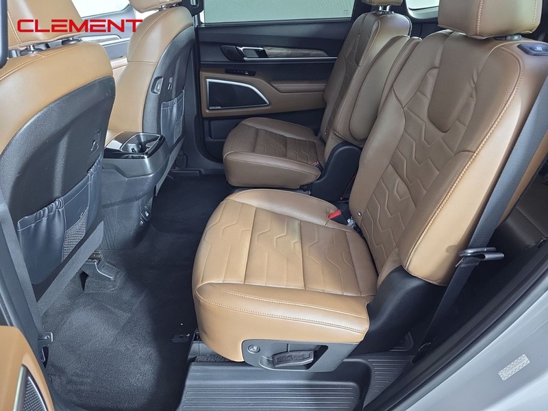 Kia Telluride Vehicle Full-screen Gallery Image 32