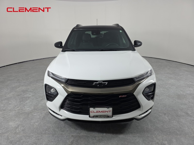 Chevrolet Trailblazer Vehicle Full-screen Gallery Image 02