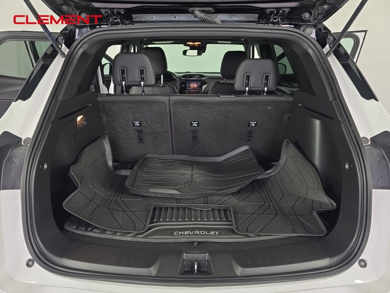 Chevrolet Trailblazer Vehicle Full-screen Gallery Image 09