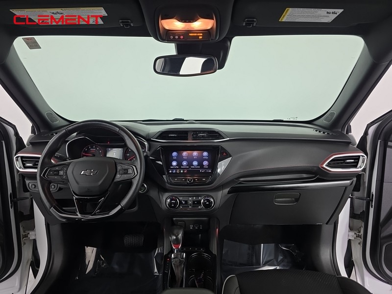 Chevrolet Trailblazer Vehicle Full-screen Gallery Image 10