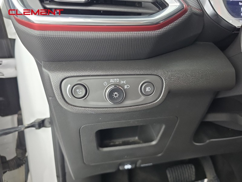 Chevrolet Trailblazer Vehicle Full-screen Gallery Image 11