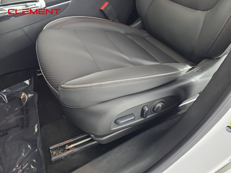 Chevrolet Trailblazer Vehicle Full-screen Gallery Image 24