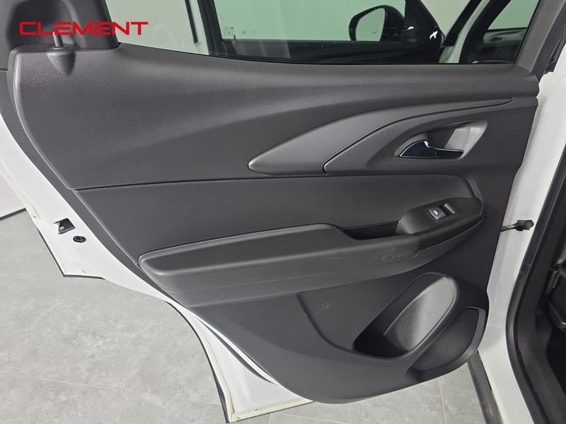 Chevrolet Trailblazer Vehicle Full-screen Gallery Image 26