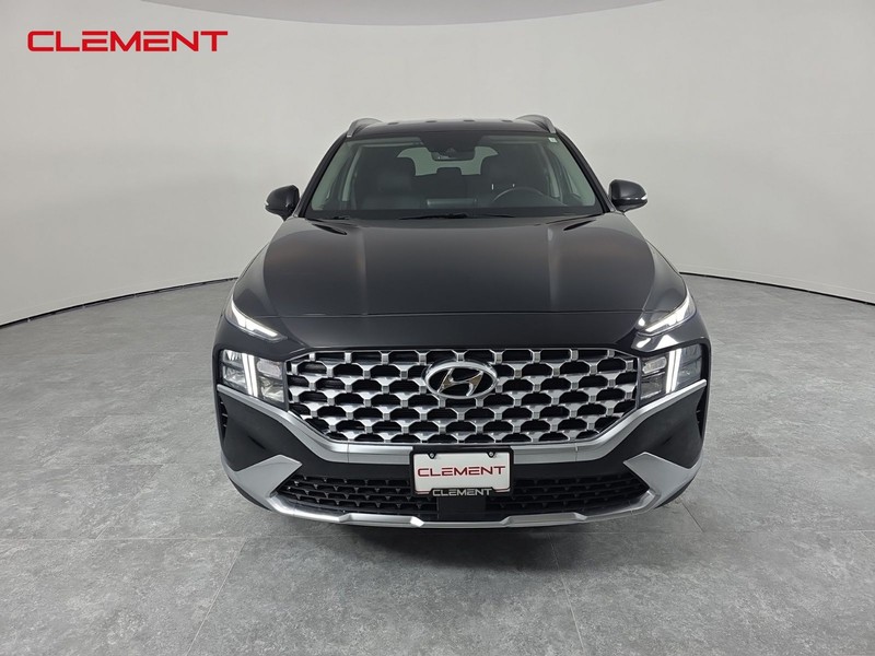 Hyundai Santa Fe Vehicle Full-screen Gallery Image 2