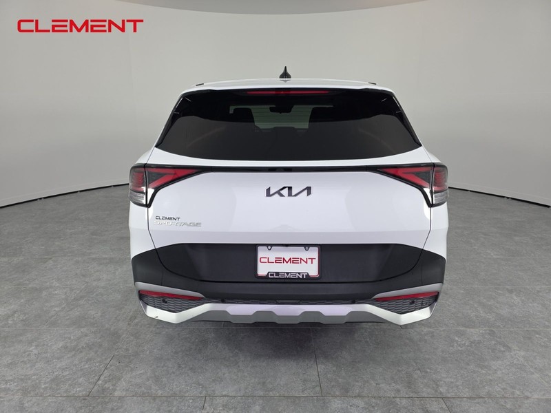 Kia Sportage Vehicle Full-screen Gallery Image 7