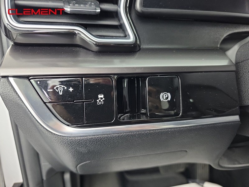 Kia Sportage Vehicle Full-screen Gallery Image 11