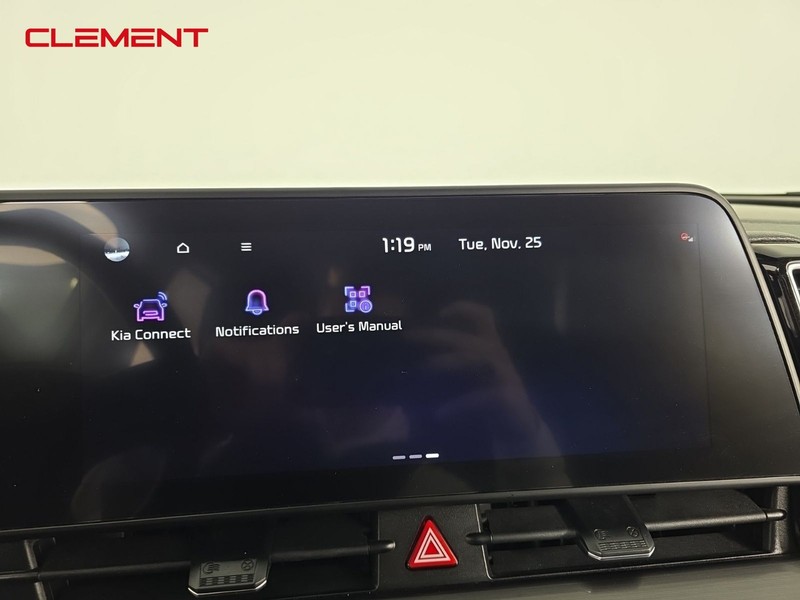 Kia Sportage Vehicle Full-screen Gallery Image 17