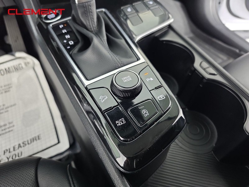 Kia Sportage Vehicle Full-screen Gallery Image 21