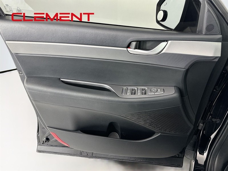 Hyundai Palisade Vehicle Full-screen Gallery Image 28