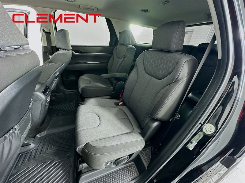 Hyundai Palisade Vehicle Full-screen Gallery Image 32