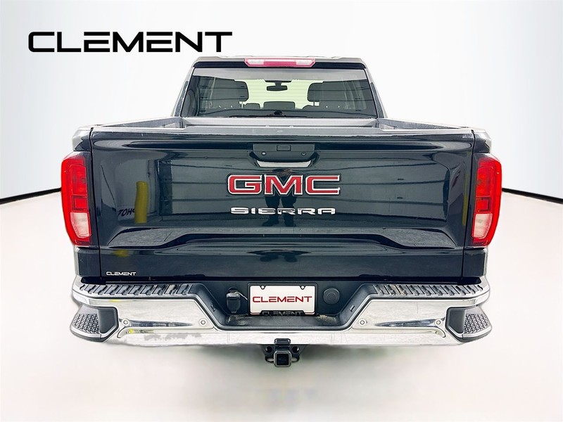 GMC Sierra 1500 Vehicle Full-screen Gallery Image 7