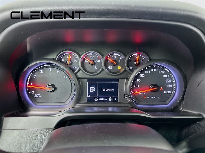 GMC Sierra 1500 Vehicle Full-screen Gallery Image 16