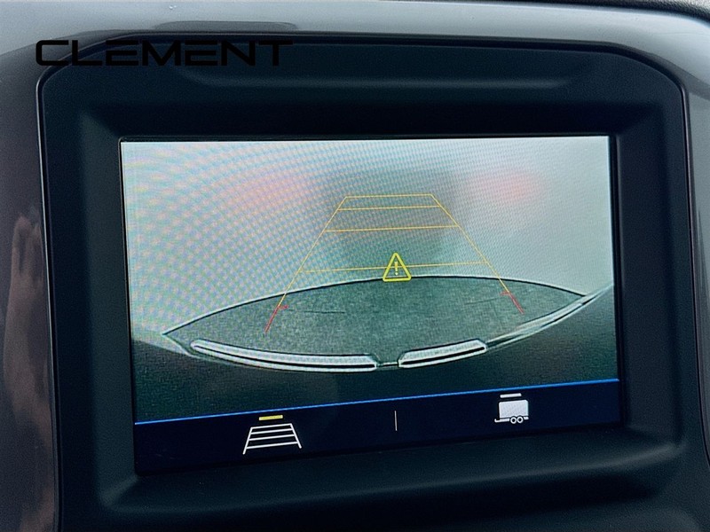 GMC Sierra 1500 Vehicle Full-screen Gallery Image 19