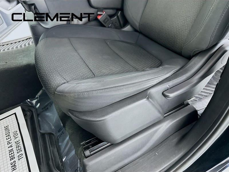 GMC Sierra 1500 Vehicle Full-screen Gallery Image 24