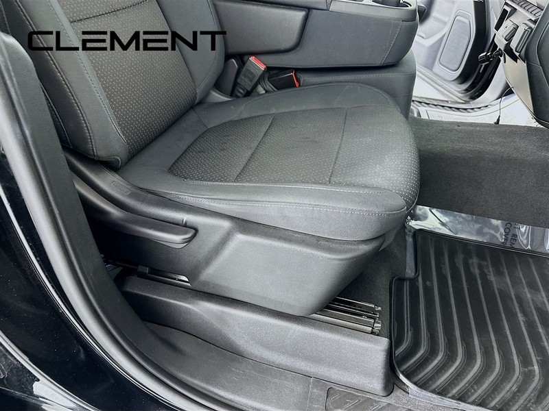 GMC Sierra 1500 Vehicle Full-screen Gallery Image 29