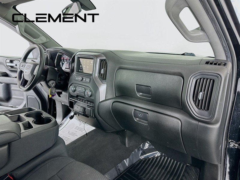 GMC Sierra 1500 Vehicle Full-screen Gallery Image 30