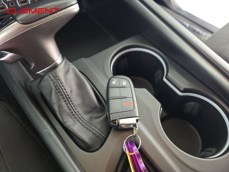 Dodge Durango Vehicle Full-screen Gallery Image 19