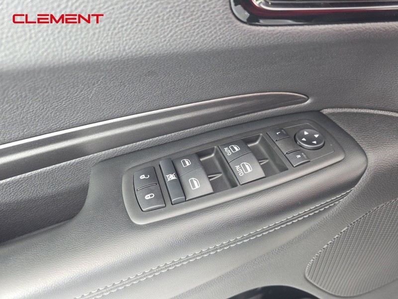 Dodge Durango Vehicle Full-screen Gallery Image 20