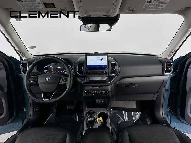 Ford Bronco Sport Vehicle Full-screen Gallery Image 12