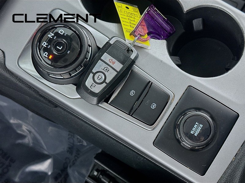 Ford Bronco Sport Vehicle Full-screen Gallery Image 24