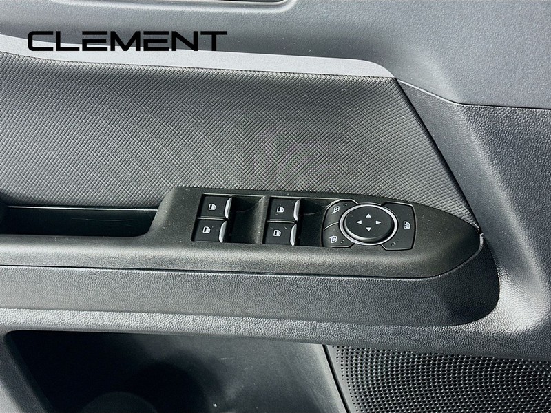 Ford Bronco Sport Vehicle Full-screen Gallery Image 26