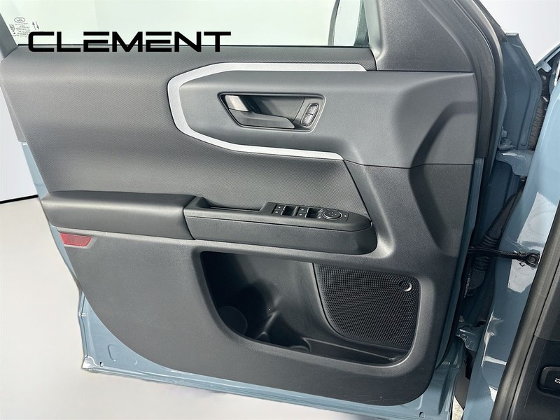 Ford Bronco Sport Vehicle Full-screen Gallery Image 27