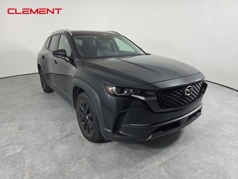 Mazda CX-50 Vehicle Full-screen Gallery Image 3
