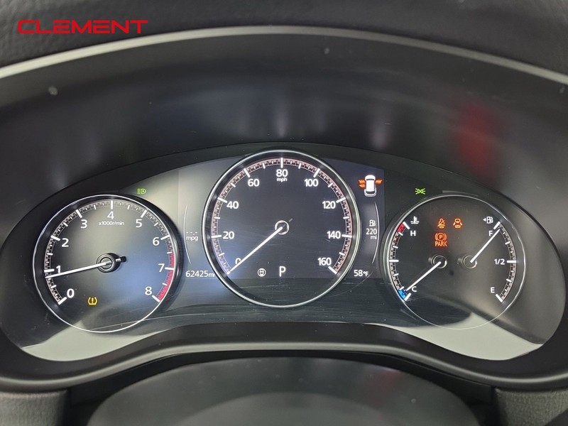 Mazda CX-50 Vehicle Full-screen Gallery Image 16