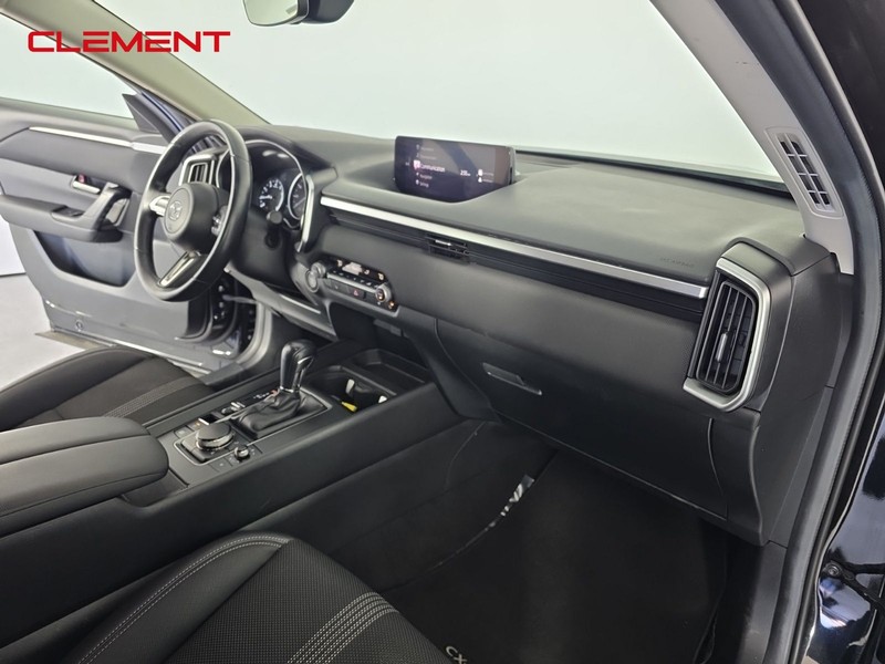 Mazda CX-50 Vehicle Full-screen Gallery Image 28