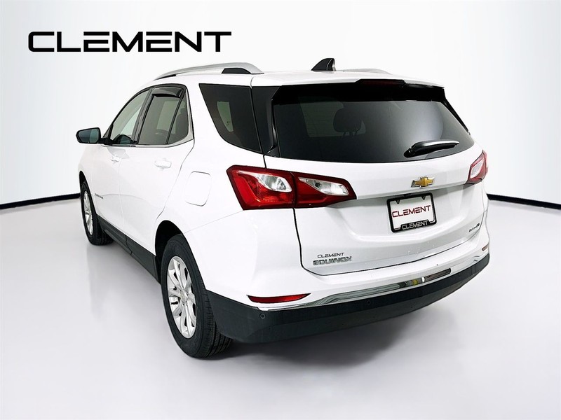 Chevrolet Equinox Vehicle Full-screen Gallery Image 8