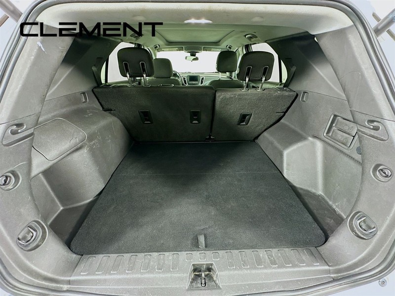 Chevrolet Equinox Vehicle Full-screen Gallery Image 10