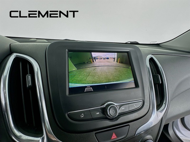 Chevrolet Equinox Vehicle Full-screen Gallery Image 15