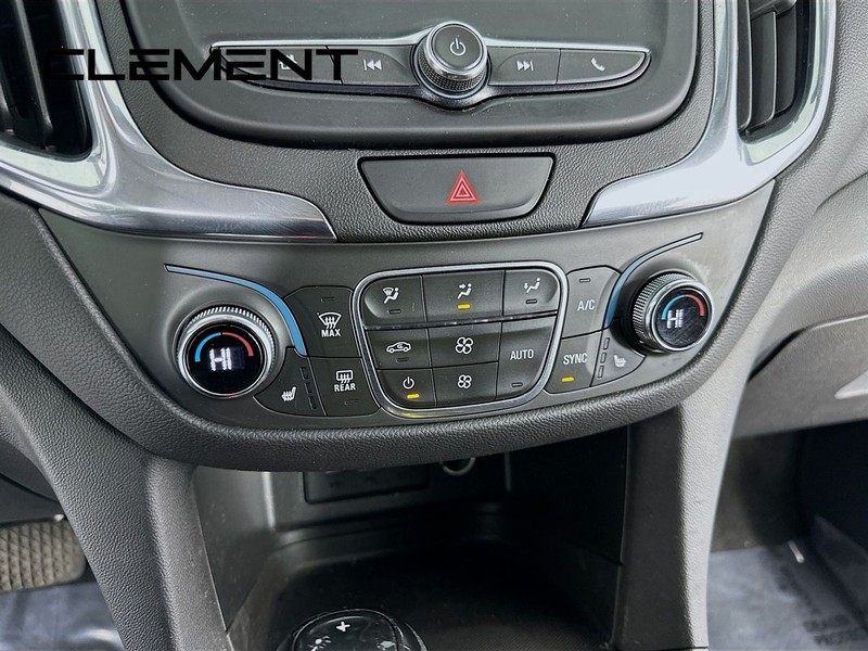 Chevrolet Equinox Vehicle Full-screen Gallery Image 16