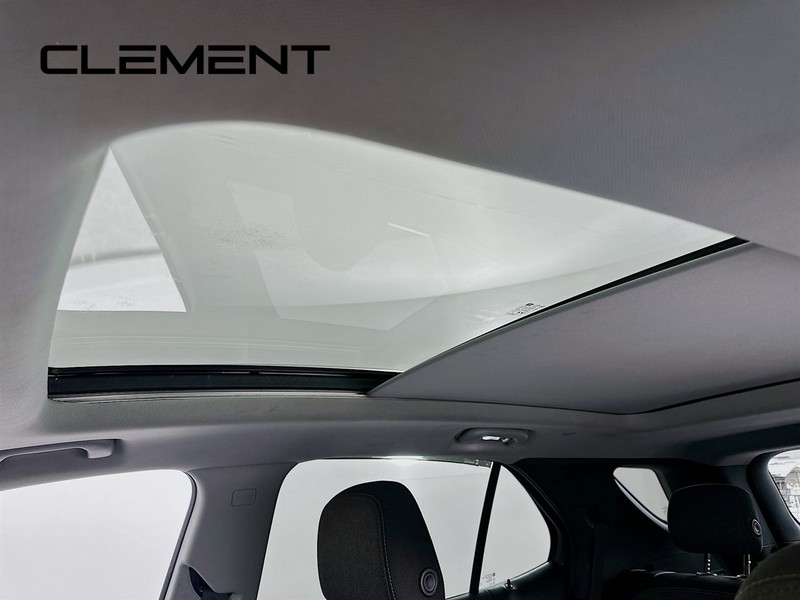 Chevrolet Equinox Vehicle Full-screen Gallery Image 20