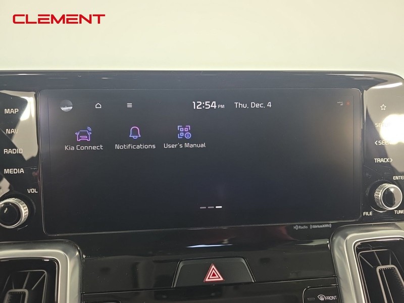 Kia Sorento Vehicle Full-screen Gallery Image 17