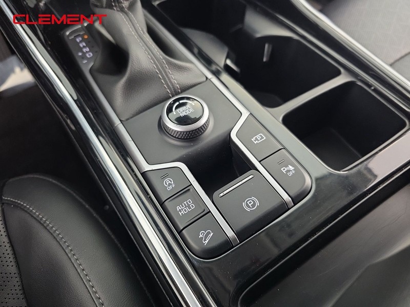 Kia Sorento Vehicle Full-screen Gallery Image 21