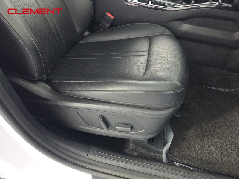 Kia Sorento Vehicle Full-screen Gallery Image 30