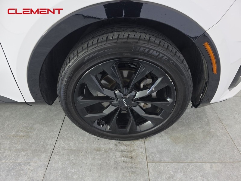 Kia Sorento Vehicle Full-screen Gallery Image 33