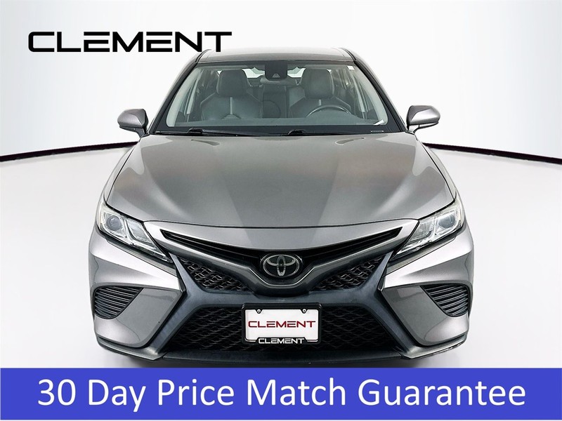 Toyota Camry Vehicle Full-screen Gallery Image 2