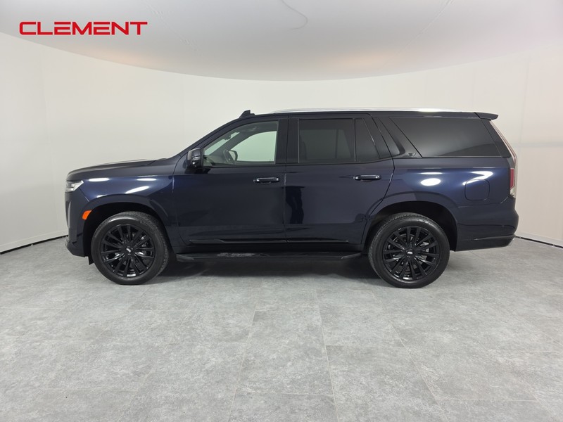 Cadillac Escalade Vehicle Full-screen Gallery Image 05