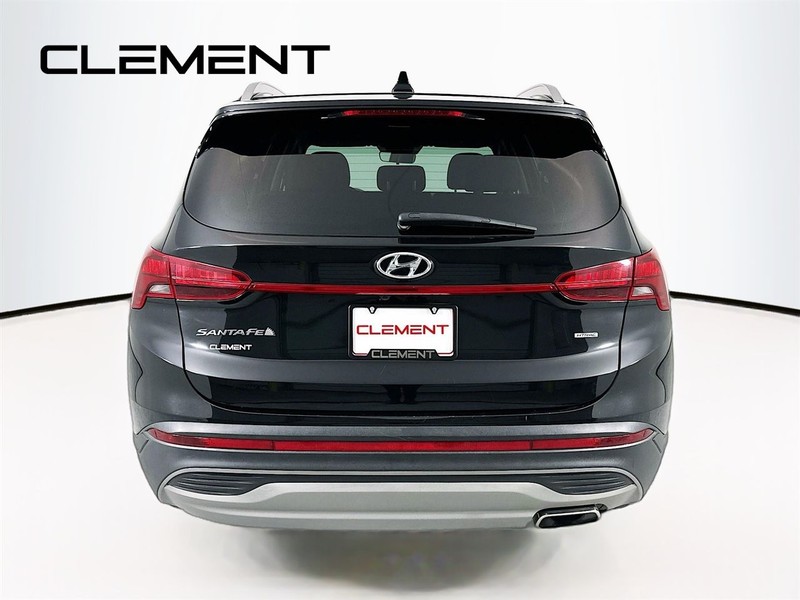 Hyundai Santa Fe Vehicle Full-screen Gallery Image 6