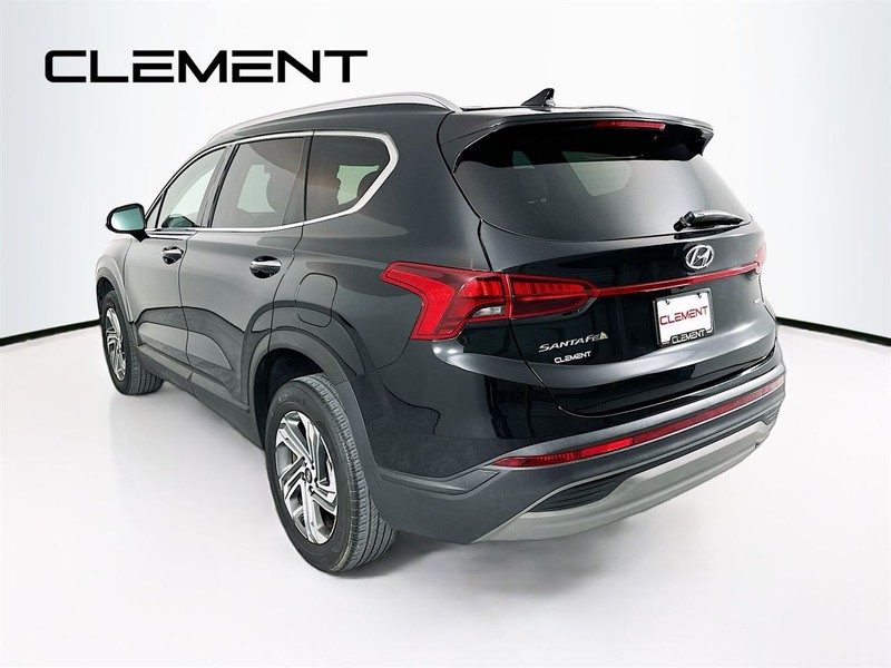 Hyundai Santa Fe Vehicle Full-screen Gallery Image 7